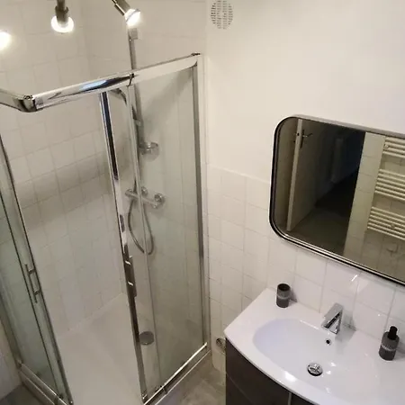 Chez Victor Le Pecheur Holiday home Tredrez-Locquemeau